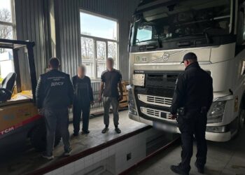 Масляний "плавець": одесит намагався втекти від мобілізації у цистерні з олією (Фото) 5 Сховався в олії від мобілізації