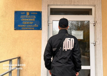 Не єдина Крупа: екскерівник Львівської МСЕК піде під суд за приховування мільйонів 1 Екскерівник Львівської МСЕК обвинувачується у приховуванні елітних авто та мільйонів гривень