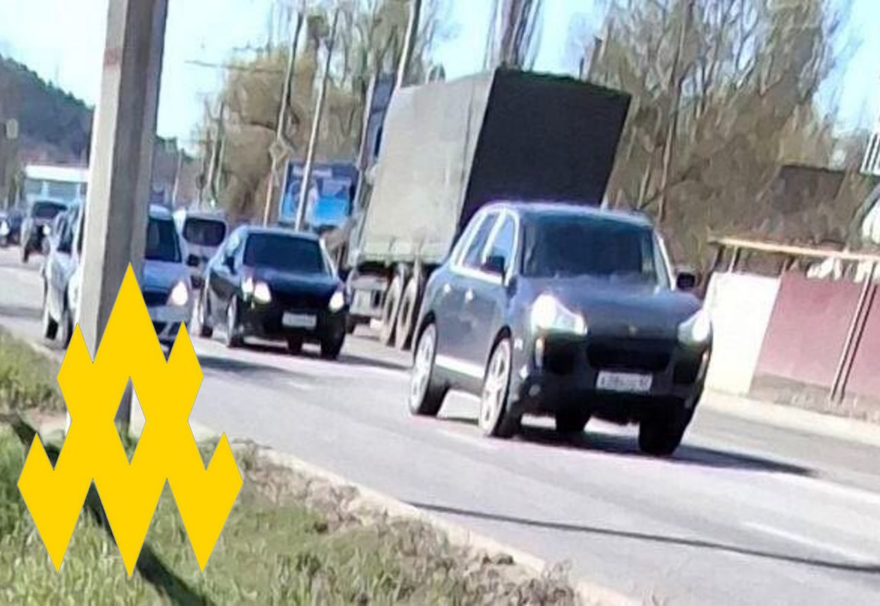 Росіяни у паніці хаотично переміщують техніку в окупованому Криму (Фото) 4 Крим: окупанти хаотично перекидають техніку, виглядає як паніка