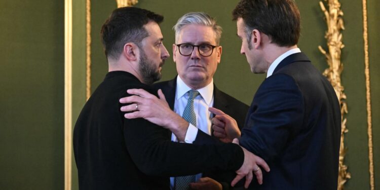 Стармер кидає виклик Трампу: Україна має сама визначати умови миру 1 Стармер, Макрон,зеленський