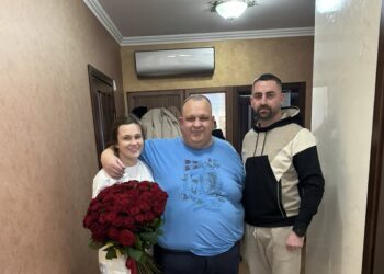 “Охоронці Надії України” – як благодійний фонд із Рівного потрапив у центр скандалу щодо переправлення ухилянтів за кордон