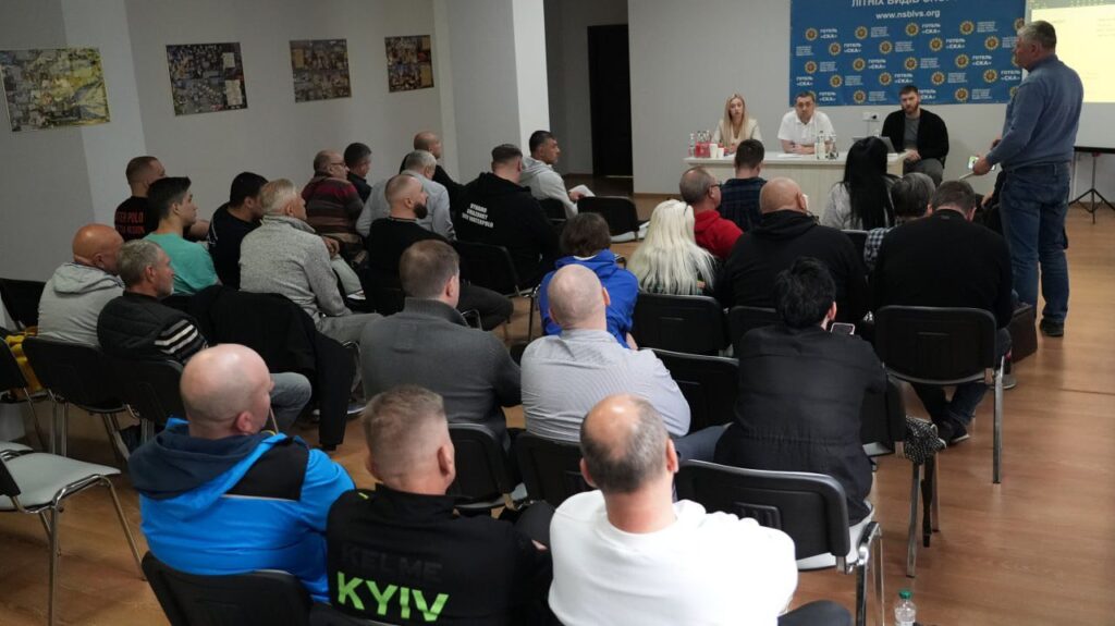 11 F Одностайний вибір - Олександр Свіщов продовжить керувати Федерацією водного поло України