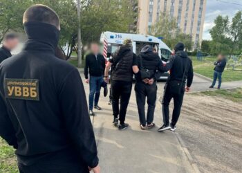 Хабар за уникнення призову: на Харківщині затримали організатора схеми