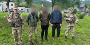 Прикордонники знайшли заблукалих, які прямували до Румунії