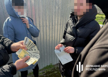 Корупція на кордоні: начальниця групи інспекторів "пропускала" ухилянтів