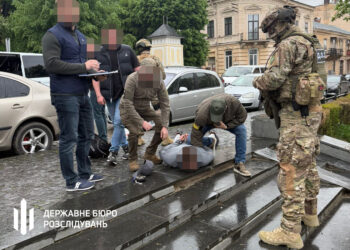 Викрито правоохоронця, який організовував схему незаконного перетину кордону через «Ягодин»