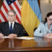 Україна відкриває ресурси для США, здобуваючи важливий козир у відносинах з Трампом 7 Скотт Бессент та Юлія Свириденко під час церемонії підписання угоди у США