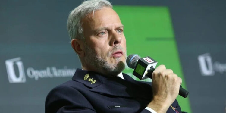 Адмірал НАТО назвав країну, без якої війна РФ була б неможливою 1 Адмірал НАТО Роб Бауер