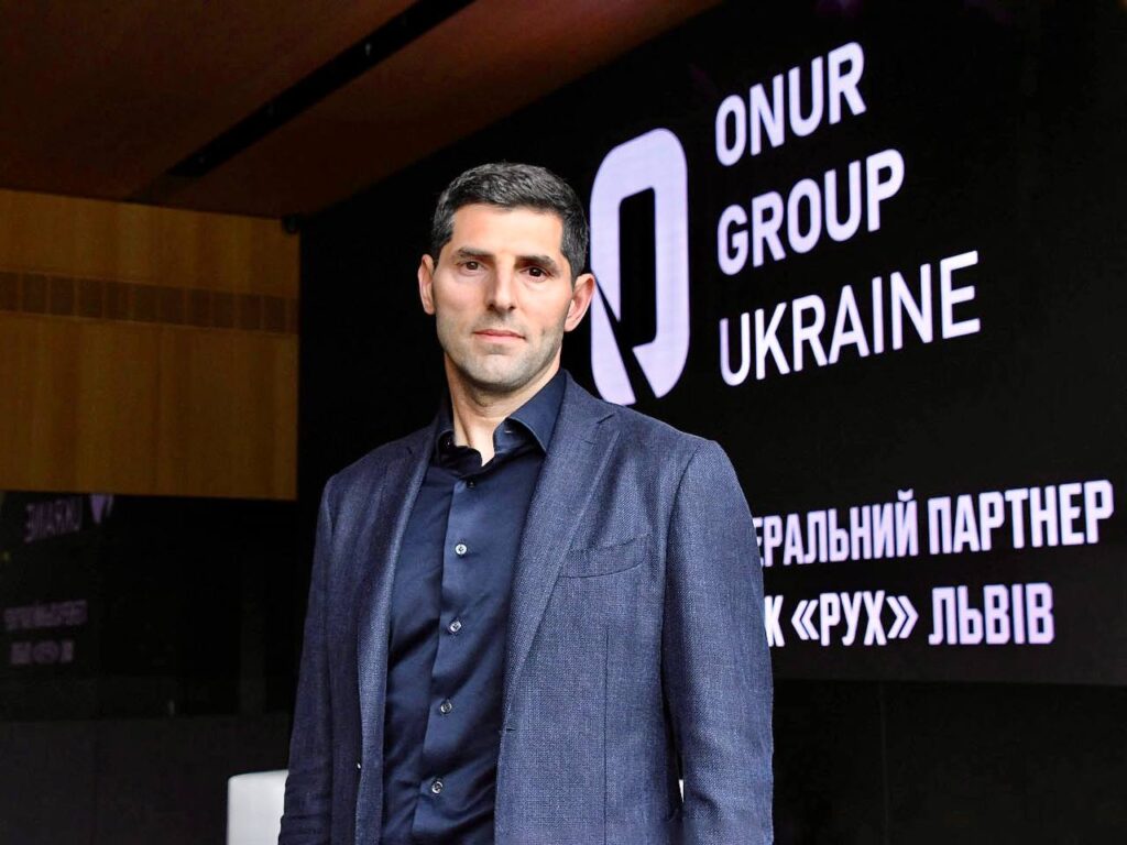 19 Григорій Козловський - ФК «Рух» і Onur Group Ukraine продовжують стратегічне партнерство, відкриваючи нові горизонти для українського футболу