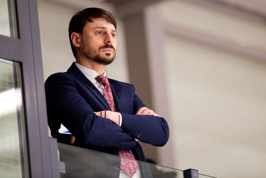Фейковий диплом, Ferrari, біткоїни - Ocean Plaza керує ексчиновник із корупційним шлейфом 2 QEGGE Фейковий диплом, Ferrari, біткоїни - Ocean Plaza керує ексчиновник із корупційним шлейфом