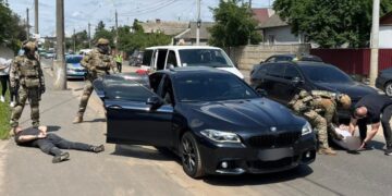 Правоохоронці припинили діяльність переправників на Житомирщині