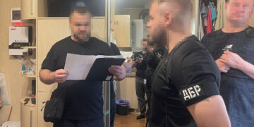 ДБР повідомило про підозру адвокату з Дніпра