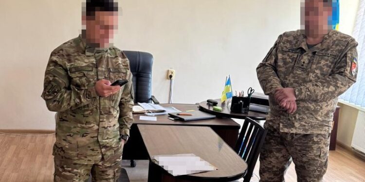 Начальника ТЦК викрито на махінаціях