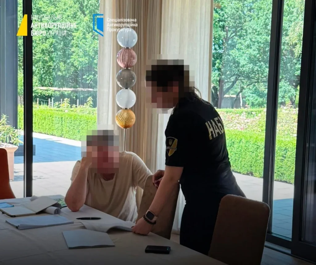 photo2025 06 1815 12 16 Затримано людей, що на закупівлі медобладнання для онкохворих вкрали понад 231 мільйон гривень