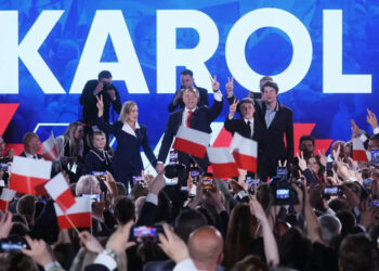 то такий Кароль Навроцький і чому Україна напружилася