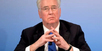 Ексміністр оборони Британії вимагає покарати росіян та готувати Європу до самостійної оборони