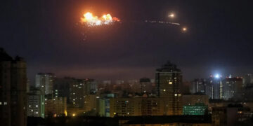 Нічна атака РФ: "Кинджали", ракети та дрони били по Києву та Рівненщині