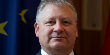 Росія може відправити "маленьких зелених чоловічків", щоб перевірити рішучість НАТО - Бруно Каль