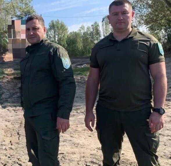 Легалізація готівки через “мертву бабусю”: чиновники збудували общак у оглядовій ямі