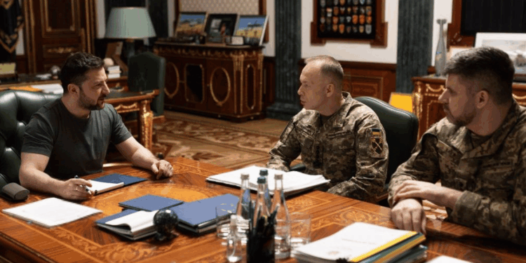 Зеленський: РФ покарала командирів за брехню у звітах із фронту 1 Зеленський: РФ покарала командирів за брехню у звітах із фронту