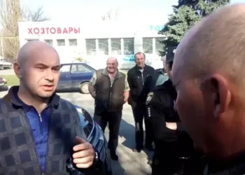 Підозрюваний в рейдерстві Василь Астіон міг втекти з України, – Голобуцький