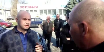 Підозрюваний в рейдерстві Василь Астіон міг втекти з України, – Голобуцький