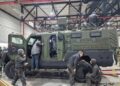 Слідство підозрює, що бронемашини GYURZA постачалися із завищенням вартості комплектуючих до 230%, а встановлені на них системи протидії дронам під час випробувань нібито виявилися неефективними проти FPV-дронів.