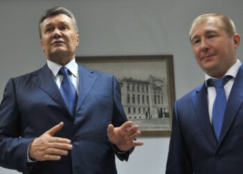 Адвокат Януковича, справа Борисова та слід «Фудзіями»: ЗМІ розповіли, що відомо про Віталія Сердюка