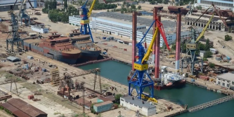 СБУ вдарила по кораблях забезпечення РФ і засобах ППО у Криму 1 СБУ вдарила по кораблях забезпечення РФ і засобах ППО у Криму