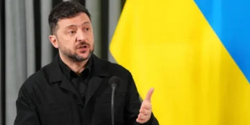 “Даю тиждень на виведення техніки від кордону”: Зеленський поставив жорсткий ультиматум Лукашенку