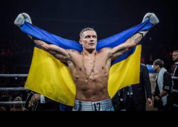 “В мене є last dance”: Усик відмовився від усіх чемпіонських поясів