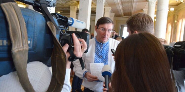 Події у Вірменії — природний процес остаточного розпаду Російської імперії, — Юрій Луценко 1 “Події у Вірменії — природний процес остаточного розпаду Російської імперії”, — Юрій Луценко