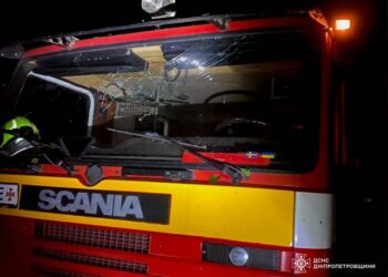 Росіяни двічі за ніч атакували рятувальників ДСНС на Дніпропетровщині
