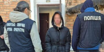 Обіцяла роботу в готелях: мешканку Кривого Рогу судитимуть за торгівлю людьми