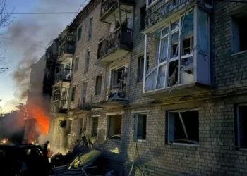 Росіяни вдарили по Балаклії на Харківщині: є поранені, серед них діти