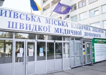 Помер за кілька годин до переведення: у Києві розгорівся скандал через смерть військового у лікарні