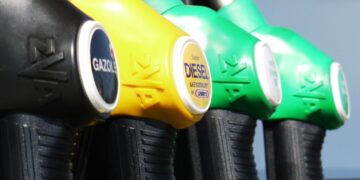 У РФ посилюються проблеми з пальним: “Татнефть” запровадила ліміти на АЗС