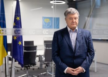 “Ми маємо дуже вузьке, але цілком реальне вікно можливостей для завершення війни”, – Петро Порошенко