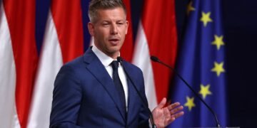 Угорщина призупинила розгляд заявок України та Молдови на вступ до ЄС: у чому причина