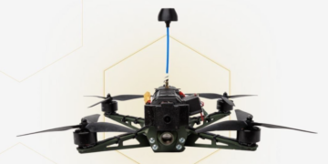 Нові українські FPV-дрони отримають власні бойові частини та ударне ядро: що відомо