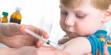 В Україні хочуть запровадити нові правила для невакцинованих дітей