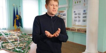 Депутата Полтавської міськради від “слуг” Бражника підозрюють в отриманні хабарів на суму 7,7 млн гривень