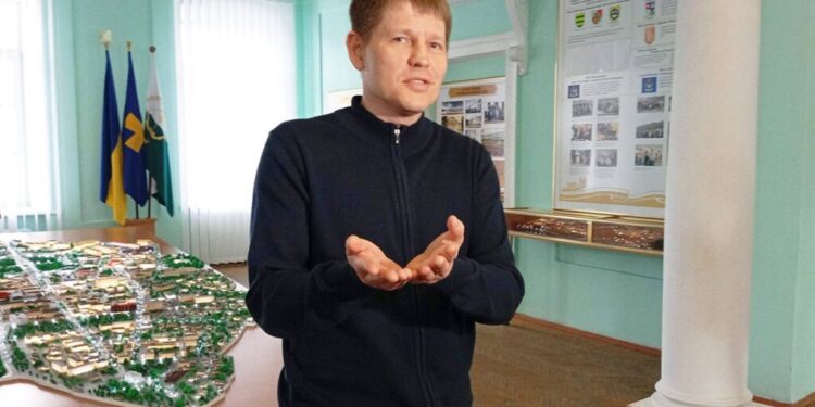 Депутата Полтавської міськради від “слуг” Бражника підозрюють в отриманні хабарів на суму 7,7 млн гривень