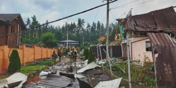 Російський удар по Київщині: 10 загиблих і до 100 поранених