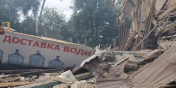 Армія РФ вдарила по Запоріжжю трьома КАБами: є загибла, дев’ятеро поранених