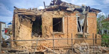 У Харкові є влучання в приватний будинок: загинула людина, девʼятеро поранених