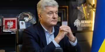 Європа не закриватиме очі на незаконні, позасудові санкції та тиск”, – Петро Порошенко