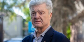 Головуюча суддя у справі Порошенка про незаконні санкції вважає, що їх треба скасувати