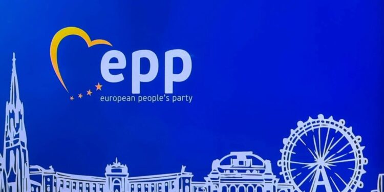 Євросоюз вимагає скасувати незаконні санкції проти Порошенка – резолюція 1 Євросоюз вимагає скасувати незаконні санкції проти Порошенка – резолюція