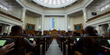У Раді сьогодні не голосуватимуть за міністра оборони: кандидатуру обговорять окремо на засіданні фракції